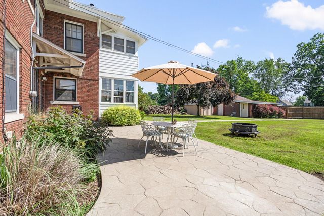 820 MAIN ST, Boonville, MO 65233