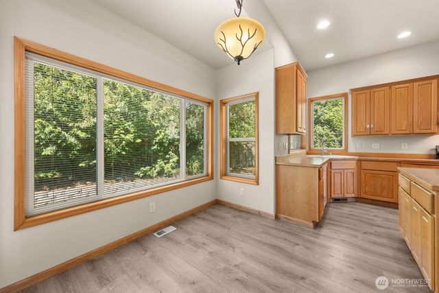 9926 SW 184th Way, Vashon, WA 98070