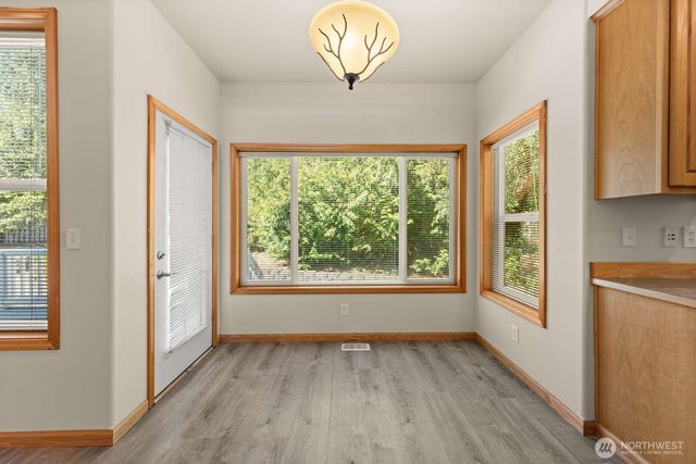 9926 SW 184th Way, Vashon, WA 98070