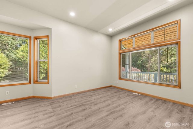 9926 SW 184th Way, Vashon, WA 98070