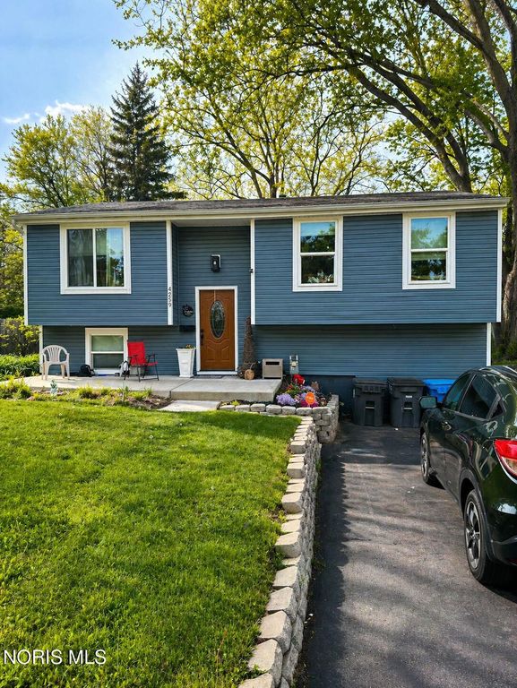 4259 Wickford Point Drive, Toledo, OH 43607