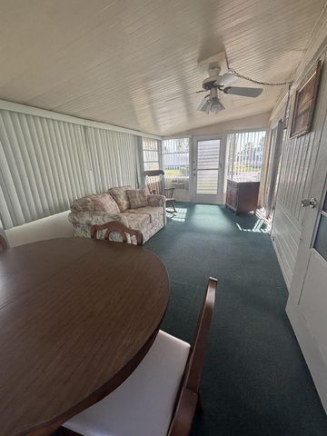 10 SE Guava Lane, Port St Lucie, FL 34952