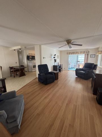 10 SE Guava Lane, Port St Lucie, FL 34952