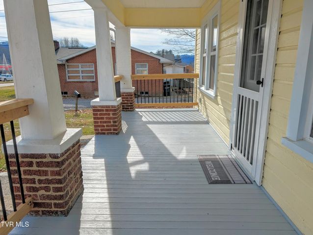 1749 South Us Highway 23, Weber City, VA 24290