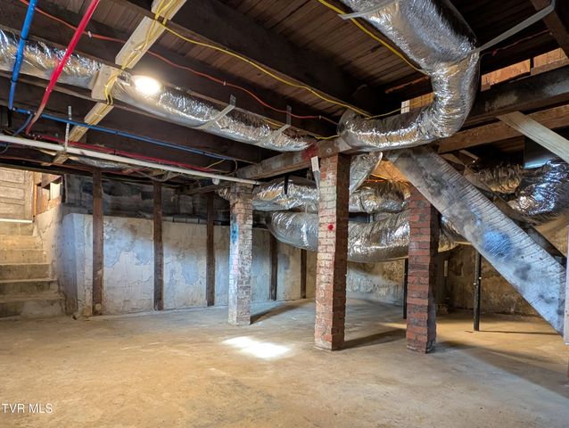 1749 South Us Highway 23, Weber City, VA 24290