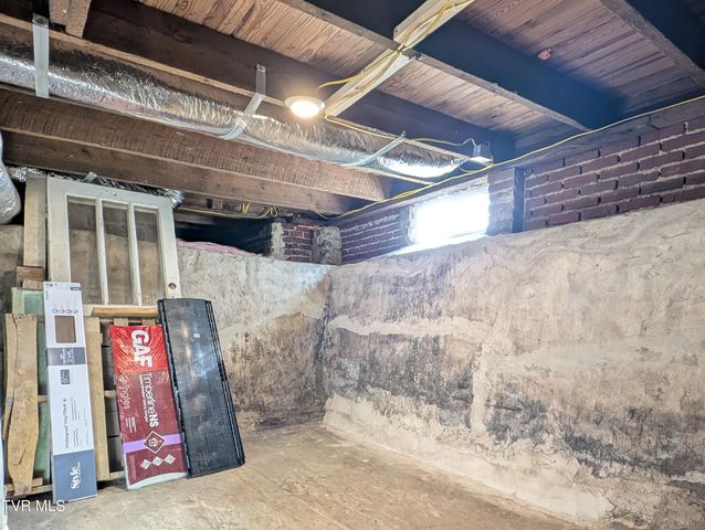 1749 South Us Highway 23, Weber City, VA 24290