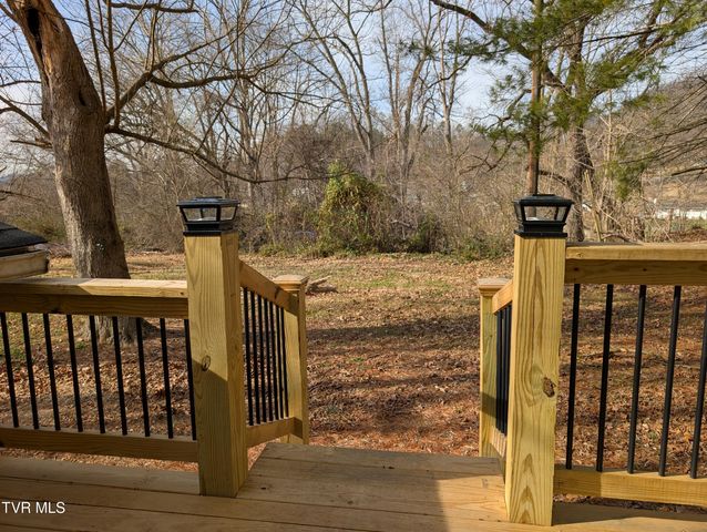 1749 South Us Highway 23, Weber City, VA 24290