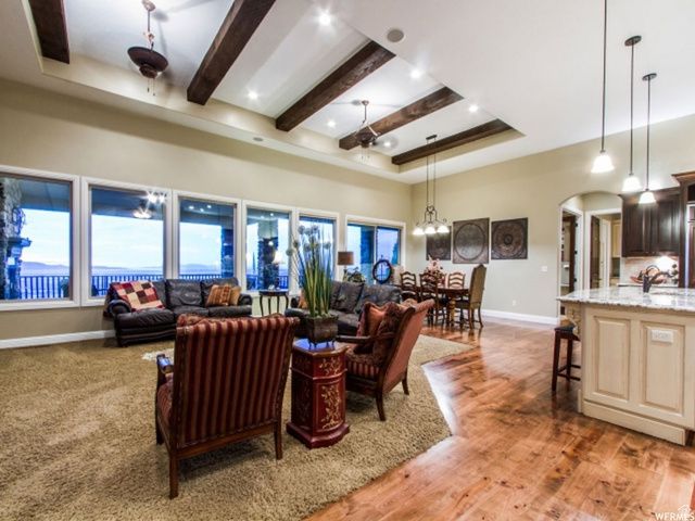4378 S FOOTHILL DR, Bountiful, UT 84010