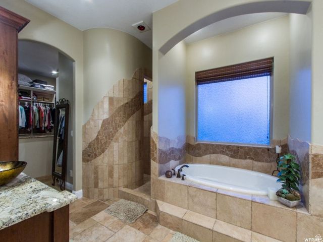 4378 S FOOTHILL DR, Bountiful, UT 84010