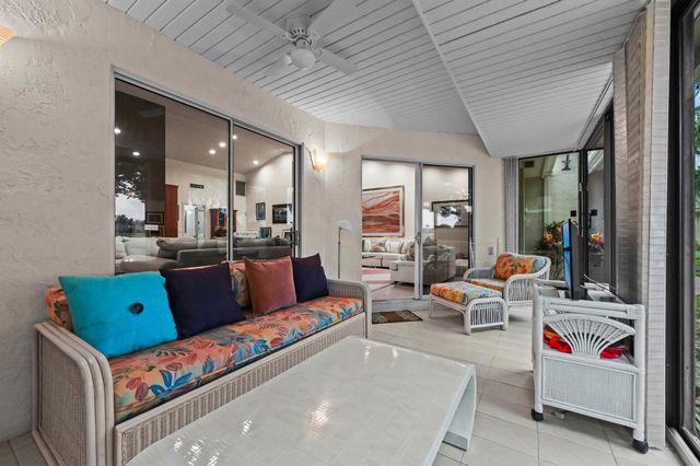 6907 Fountains Circle, Lake Worth, FL 33467