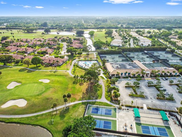 6907 Fountains Circle, Lake Worth, FL 33467