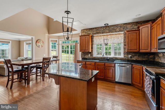 1195 MOUNT AIRY RD, Stevens, PA 17578