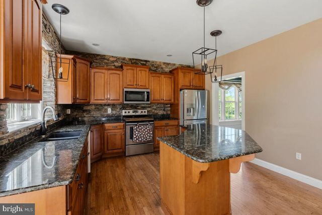 1195 MOUNT AIRY RD, Stevens, PA 17578