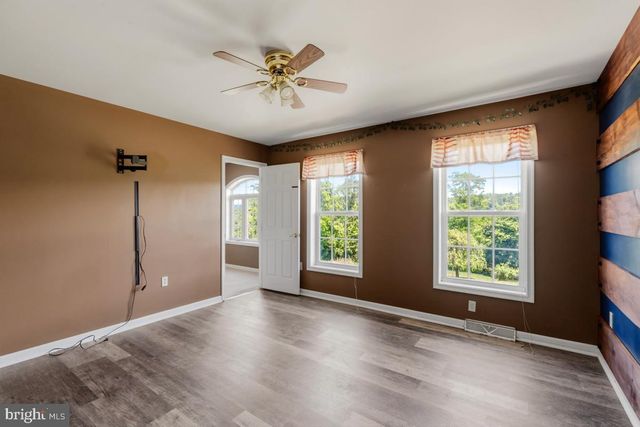 1195 MOUNT AIRY RD, Stevens, PA 17578