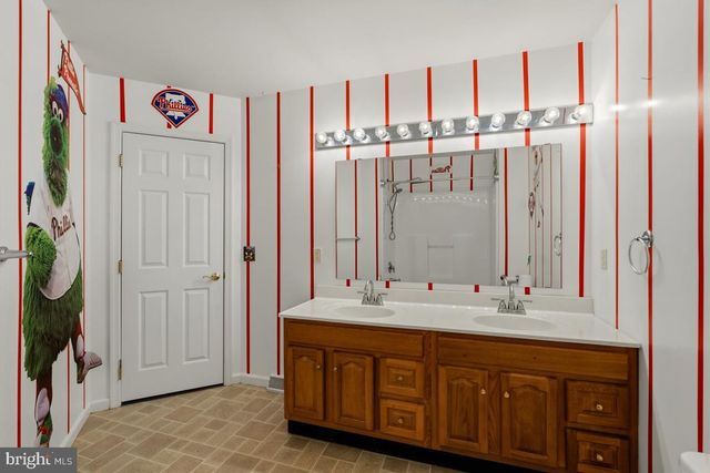1195 MOUNT AIRY RD, Stevens, PA 17578