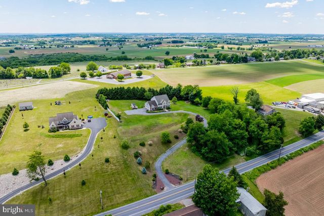 1195 MOUNT AIRY RD, Stevens, PA 17578