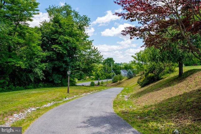 1195 MOUNT AIRY RD, Stevens, PA 17578