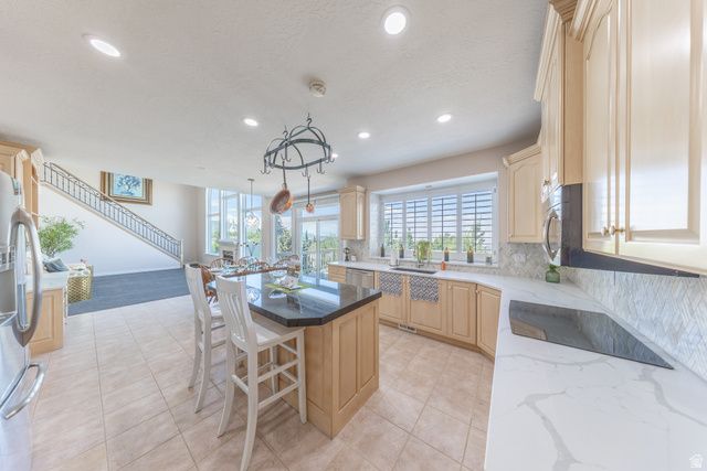 144 S BOUNTIFUL BLVD, Bountiful, UT 84010