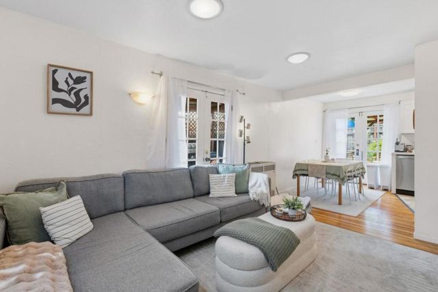 3420 Orinda Street, Palo Alto, CA 94306