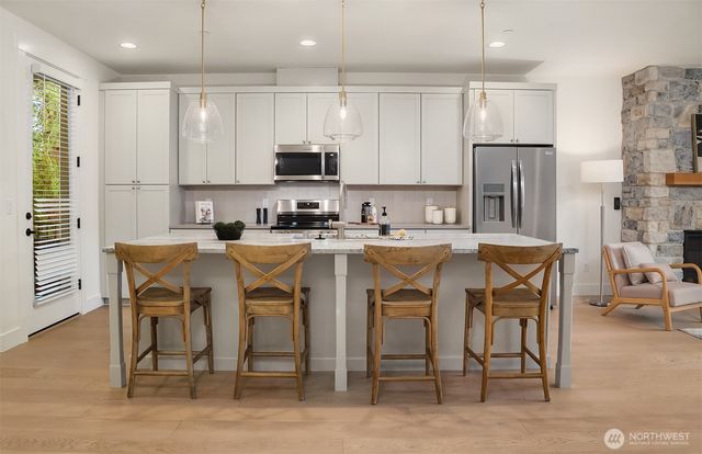 13 160th Place SE, Bothell, WA 98012