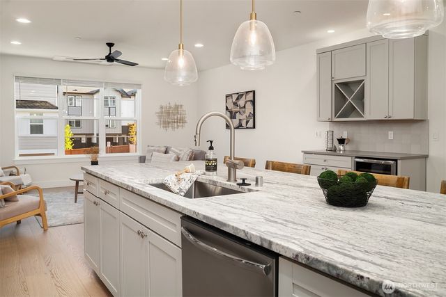 13 160th Place SE, Bothell, WA 98012