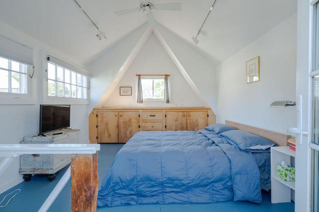 6 Daggett Lane, Provincetown, MA 02657