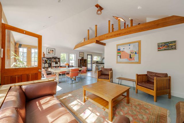 6 Daggett Lane, Provincetown, MA 02657