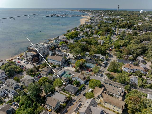 6 Daggett Lane, Provincetown, MA 02657