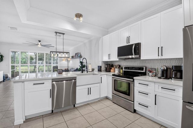 1074 Woodfield Road, Lake Worth, FL 33415