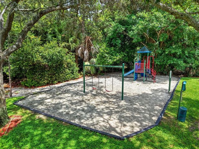 1074 Woodfield Road, Lake Worth, FL 33415