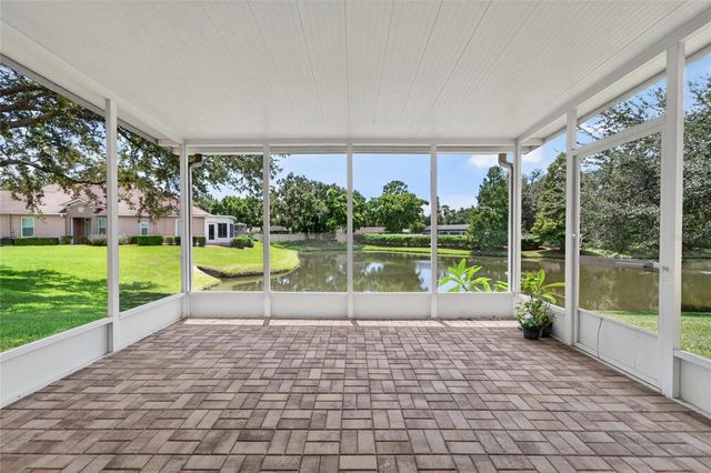 1113 SAVANNAH LANDINGS AVENUE, Valrico, FL 33596