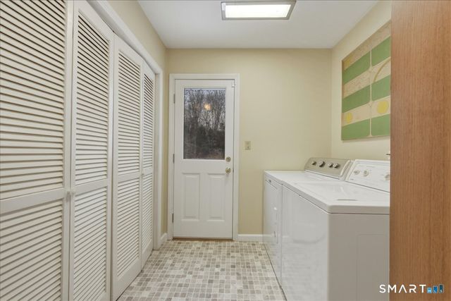 23 Avery Hill Road, Ledyard, CT 06339