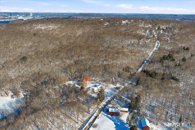 23 Avery Hill Road, Ledyard, CT 06339