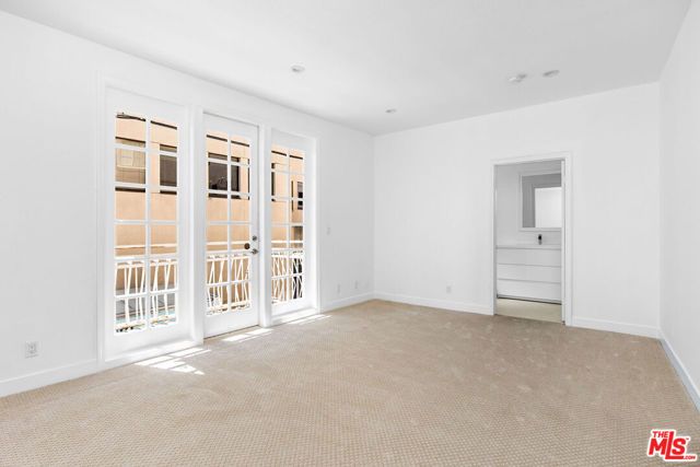 9800 Vidor Drive 203, Los Angeles, CA 90035