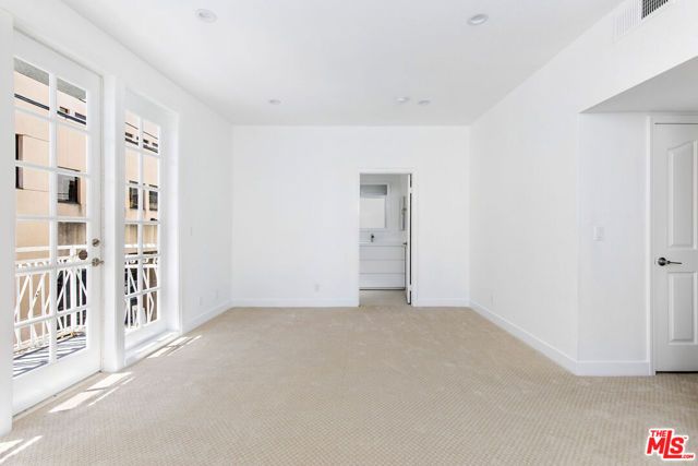 9800 Vidor Drive 203, Los Angeles, CA 90035