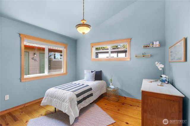 7530 E Grapeview Loop Road, Allyn, WA 98524