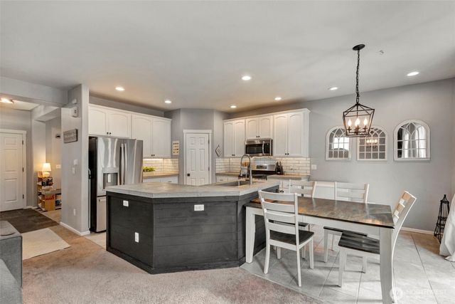19019 96th Avenue Ct E, Puyallup, WA 98375