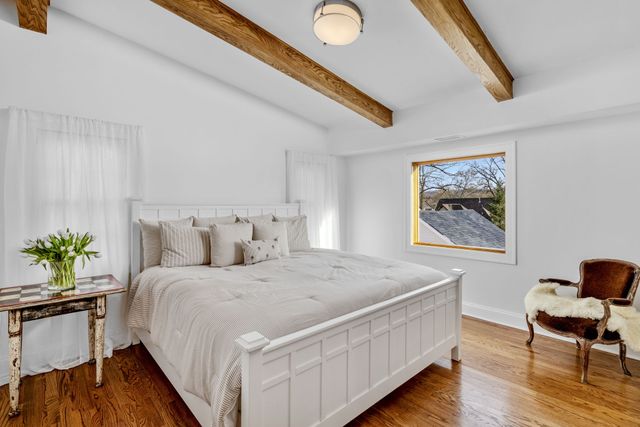 1705 Green Hills Dr, Nashville, TN 37215