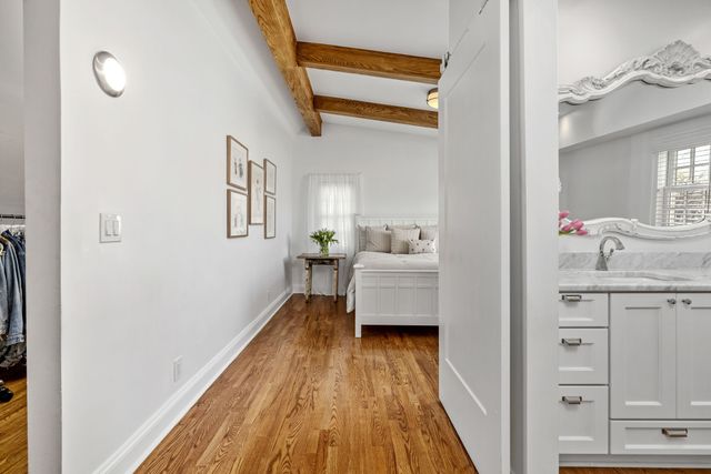 1705 Green Hills Dr, Nashville, TN 37215