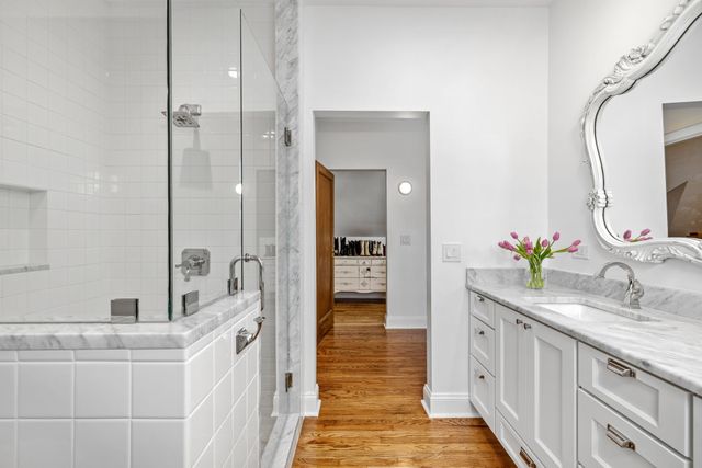 1705 Green Hills Dr, Nashville, TN 37215