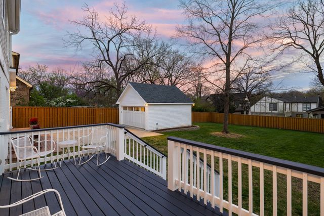 1705 Green Hills Dr, Nashville, TN 37215