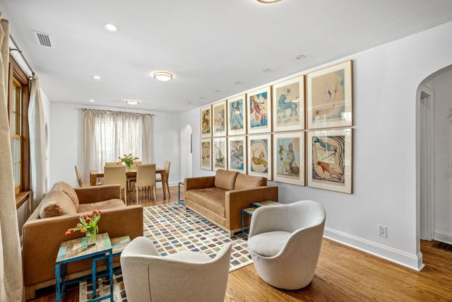 1705 Green Hills Dr, Nashville, TN 37215