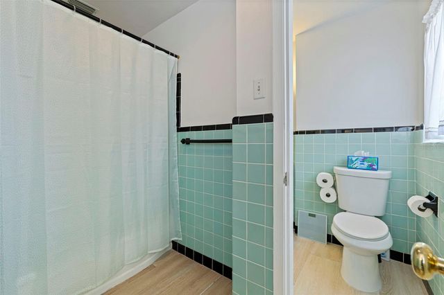 120 59TH AVENUE S, St Petersburg, FL 33705