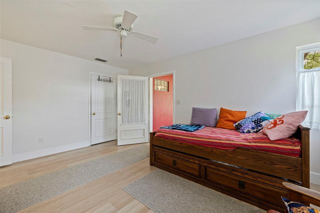 120 59TH AVENUE S, St Petersburg, FL 33705