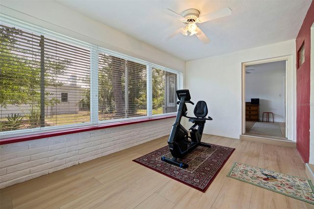 120 59TH AVENUE S, St Petersburg, FL 33705
