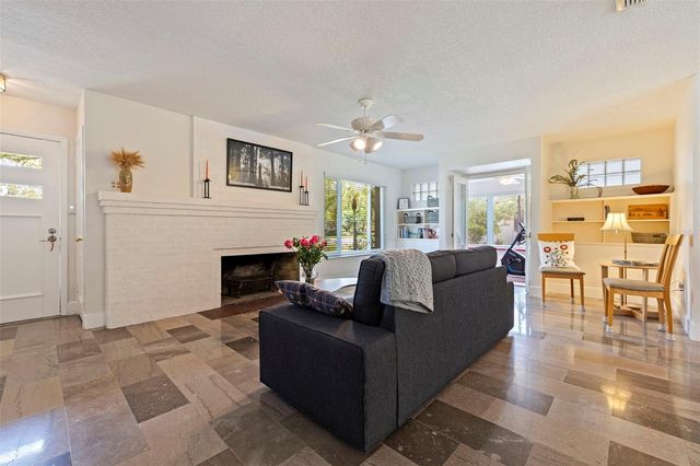 120 59TH AVENUE S, St Petersburg, FL 33705
