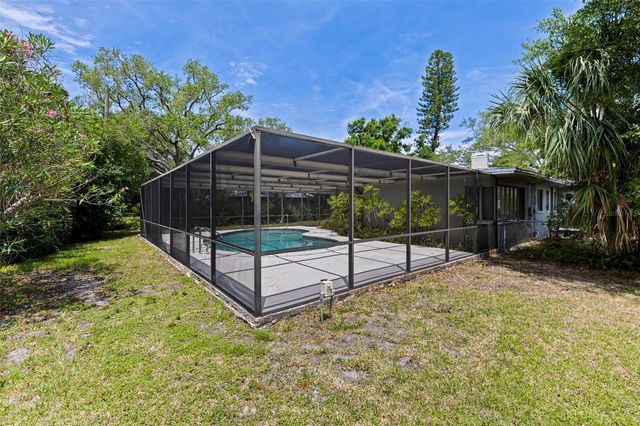 120 59TH AVENUE S, St Petersburg, FL 33705
