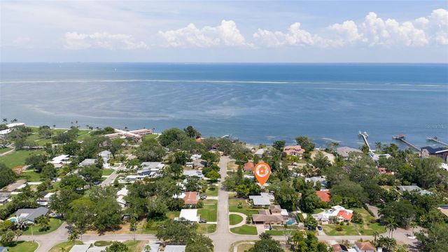 120 59TH AVENUE S, St Petersburg, FL 33705