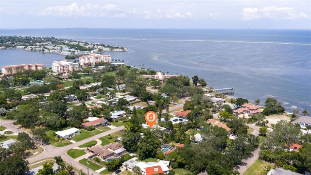120 59TH AVENUE S, St Petersburg, FL 33705