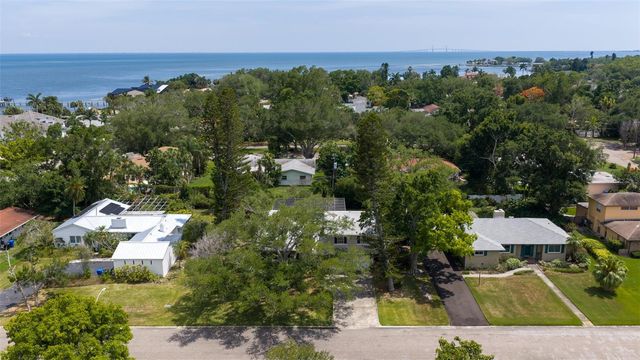 120 59TH AVENUE S, St Petersburg, FL 33705